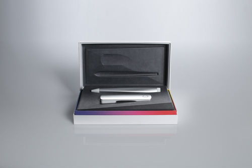 科技与美学的交融 现代电子产品包装设计赏析与通讯设备销售新趋势